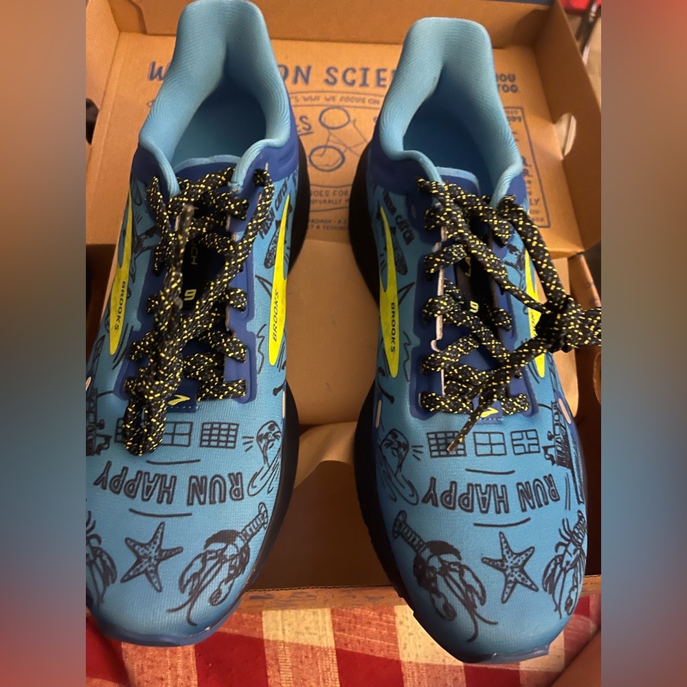 Brooks launch 9 brand new in box